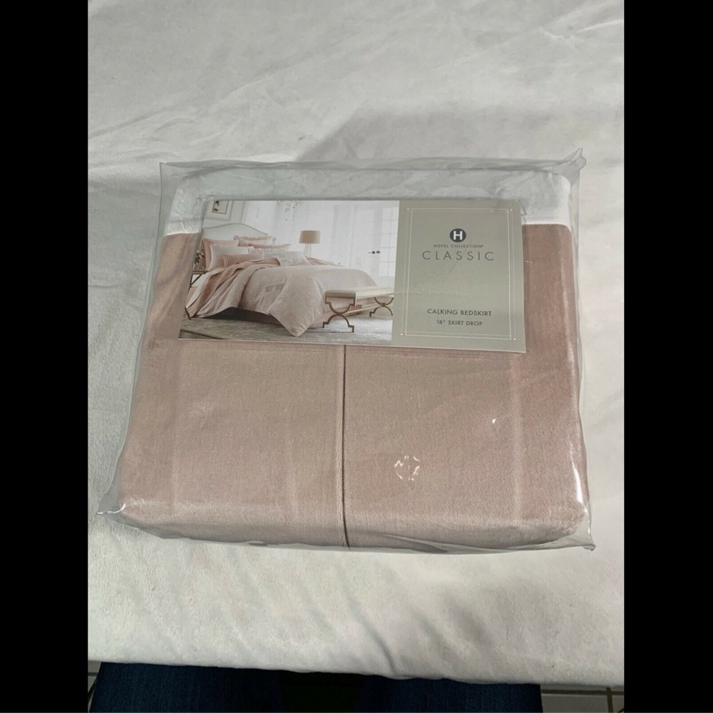 NIB $170 [ CalKing ] Bedskirt for Hotel Collection Classic Roseblush Cotton Pink